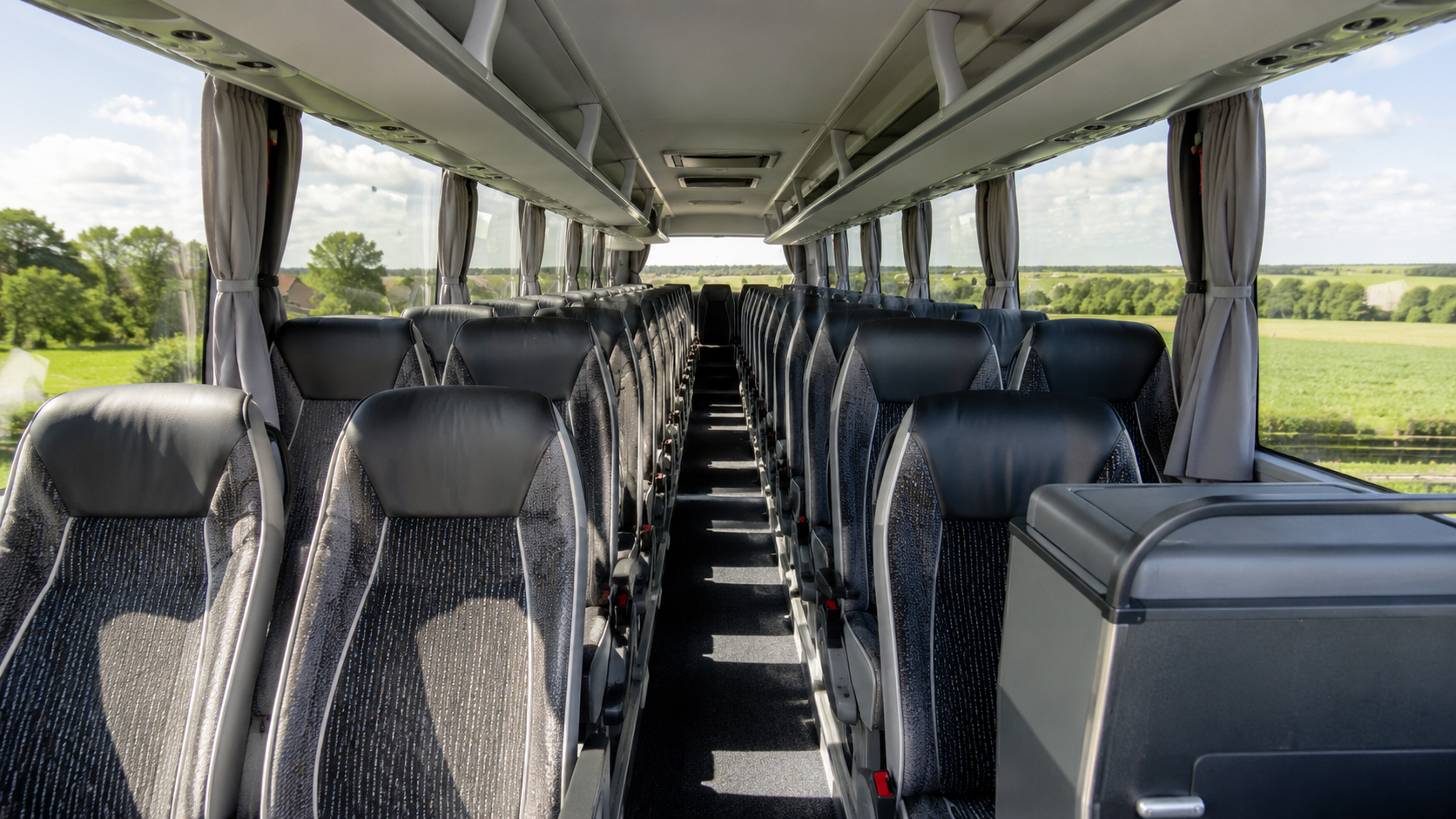 Intérieur autocar convoyage centre de formation - Expertise Convoyage